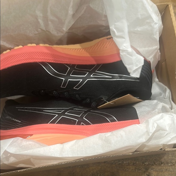 Asics Black and Silver GT-2000 11 Sneakers - Picture 3 of 8